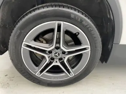 Photo 18 Mercedes GLA  250 e 8G-DCT