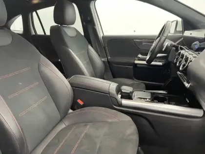 Photo 27 Mercedes GLA  250 e 8G-DCT