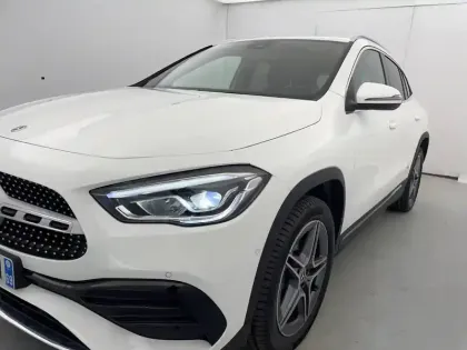 Photo 30 Mercedes GLA  250 e 8G-DCT