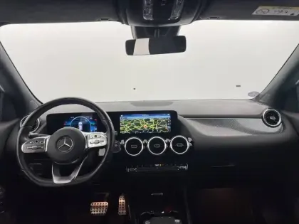 Photo 61 Mercedes GLA  250 e 8G-DCT
