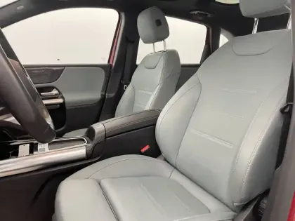 Photo 82 Mercedes Classe B  180 7G-DCT