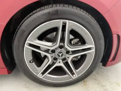 Photo 80 Mercedes Classe B  180 7G-DCT