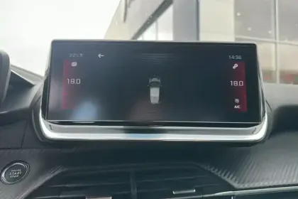 Photo 25 Peugeot 208  PureTech 100 S&S BVM6