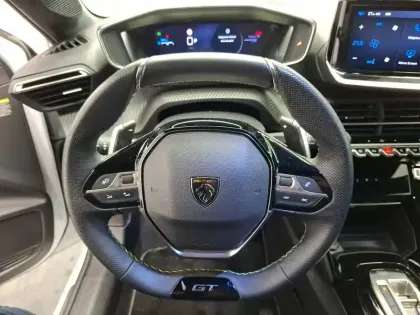 Photo 19 Peugeot 208  Hybrid 110 e-DCS6