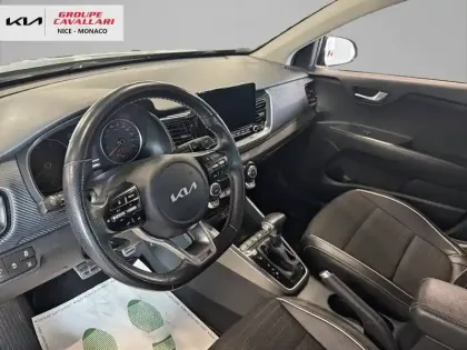 Photo 9 Kia Stonic  1.0 T-GDi 100 ch DCT7