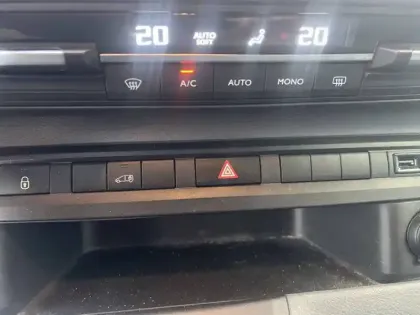 Photo 18 Peugeot Expert  FGN TOLE STANDARD BLUEHDI 180 S&S EAT8