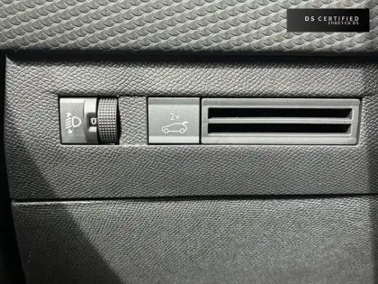 Photo 37 DS DS 4 N°4 Hybride 145 e-DCT6