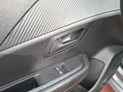 Photo 14 Peugeot 208  PureTech 75 S&S BVM5