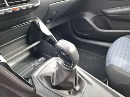 Photo 13 Peugeot 208  PureTech 75 S&S BVM5