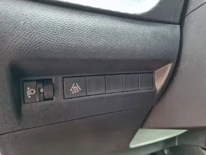 Photo 17 Peugeot 208  PureTech 75 S&S BVM5