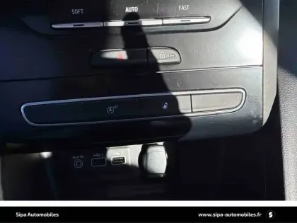 Photo 25 Renault Megane Mégane IV Berline Blue dCi 115