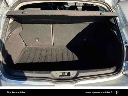 Photo 12 Renault Megane Mégane IV Berline Blue dCi 115