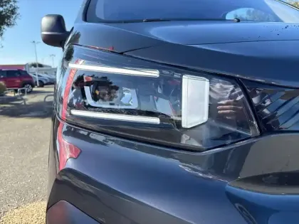 Photo 15 Citroën Jumpy  CA M DIESEL 180 CH AUTOMAT.