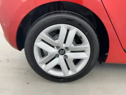 Photo 30 Renault Clio Gén. V (BJA) Ph2 Evolution 5