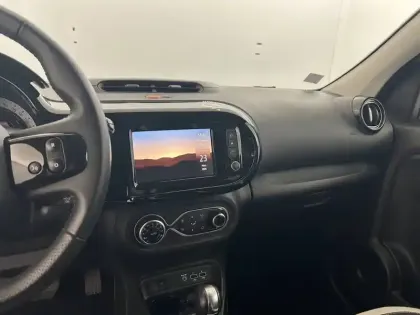 Photo 20 Renault Twingo Gén. III (C07) Ph2 Urban Night 5