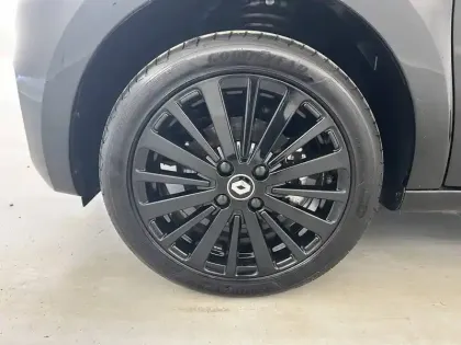 Photo 27 Renault Twingo Gén. III (C07) Ph2 Urban Night 5