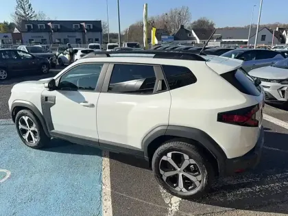 Photo 8 Dacia Duster  Hybrid 155