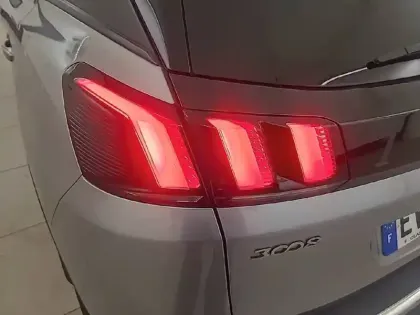 Photo 16 Peugeot 3008  1.2 Puretech 130ch S&S EAT6