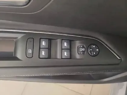 Photo 21 Peugeot 3008  1.2 Puretech 130ch S&S EAT6