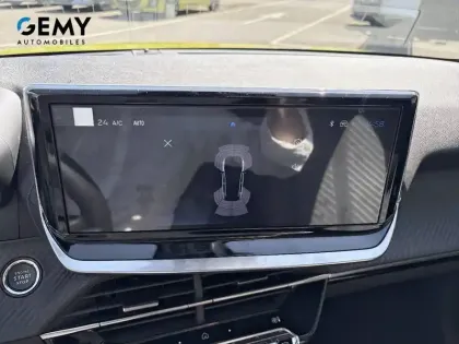 Photo 12 Peugeot 208  Electrique 50 kWh 136ch