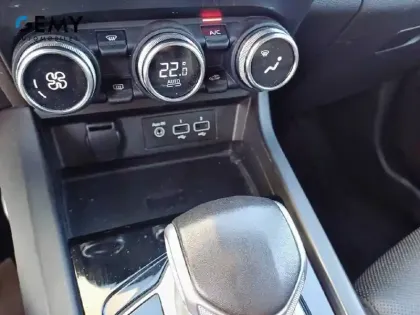 Photo 13 Renault Arkana  E-Tech 145 - 21B