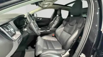 Photo 12 Volvo Xc60  T8 Recharge AWD 303 ch + 87 ch Geartronic 8