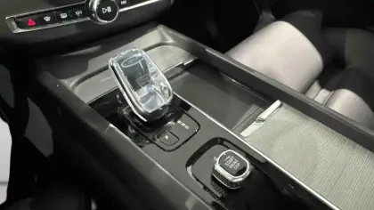 Photo 22 Volvo Xc60  T8 Recharge AWD 303 ch + 87 ch Geartronic 8