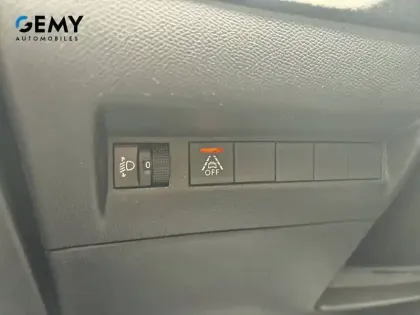 Photo 22 Peugeot 208  Electrique 50 kWh 136ch