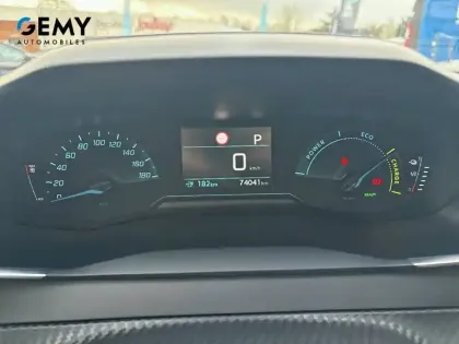 Photo 11 Peugeot 208  Electrique 50 kWh 136ch