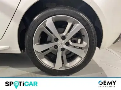 Photo 22 Peugeot 308 Gén. II Ph2 GT Line 5