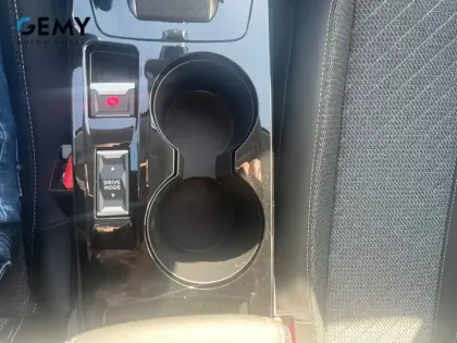 Photo 13 Peugeot 208  Hybrid 110 ch e-DCS6