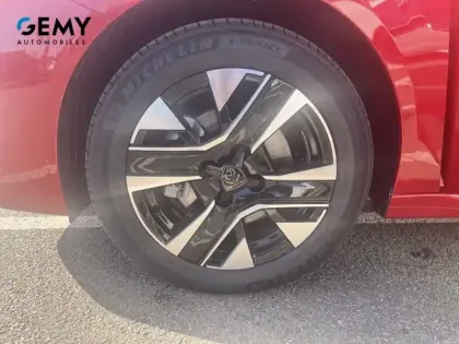 Photo 10 Peugeot 208  Hybrid 110 ch e-DCS6