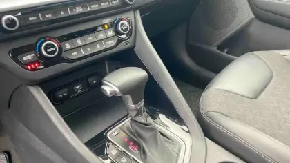 Photo 17 Kia Niro Gén. II Ph1 Active 5