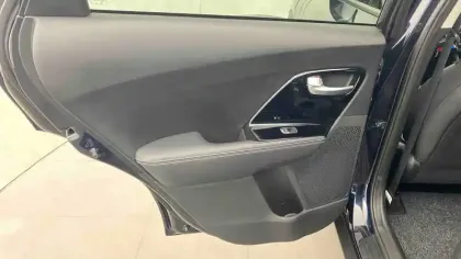 Photo 27 Kia Niro Gén. II Ph1 Active 5