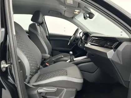 Photo 51 Audi A1  Sportback 30 TFSI 110 ch BVM6