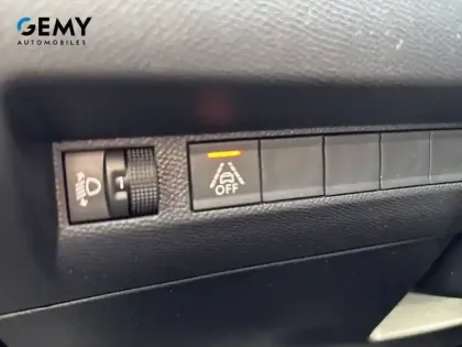 Photo 22 Peugeot 208  ELECTRIQUE 50 KWH 136