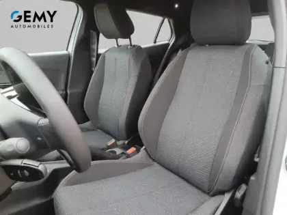 Photo 60 Peugeot 2008  100 S&S BVM6