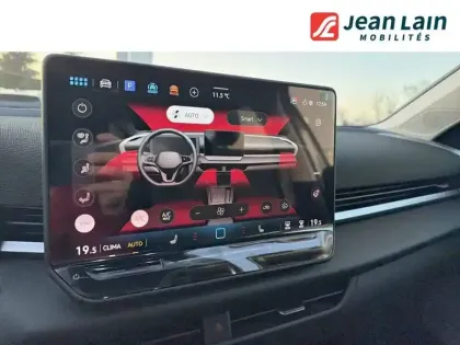 Photo 13 Volkswagen T-roc  1.5 eTSI EVO2 Hybrid 150 ch DSG7