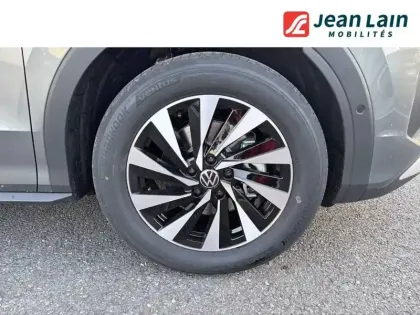 Photo 8 Volkswagen T-roc  1.5 eTSI EVO2 Hybrid 150 ch DSG7