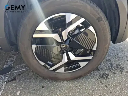 Photo 17 Peugeot 2008  Hybrid 145 e-DCS6