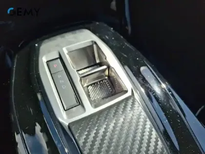 Photo 21 Peugeot 2008  Hybrid 145 e-DCS6