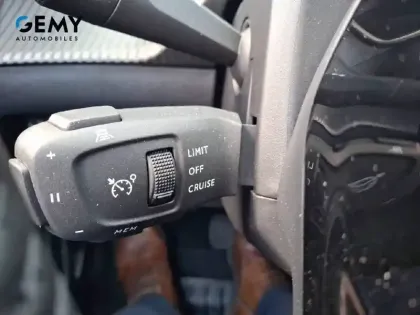 Photo 26 Peugeot 2008  Hybrid 145 e-DCS6