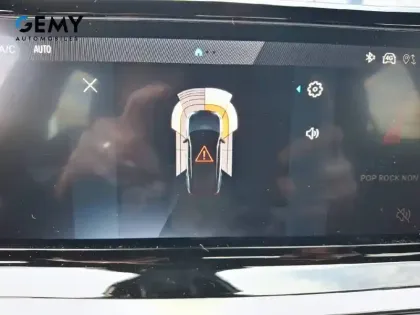 Photo 25 Peugeot 2008  Hybrid 145 e-DCS6