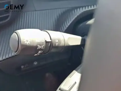 Photo 24 Peugeot 2008  Hybrid 145 e-DCS6