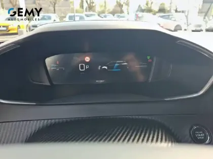 Photo 11 Peugeot 2008  Hybrid 145 e-DCS6