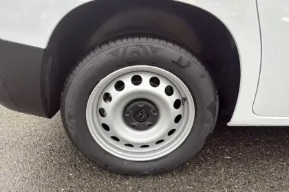 Photo 11 Peugeot Partner  FOURGON M 650 KG BLUEHDI 130 S&S EAT8