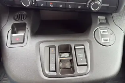 Photo 22 Peugeot Partner  FOURGON M 650 KG BLUEHDI 130 S&S EAT8