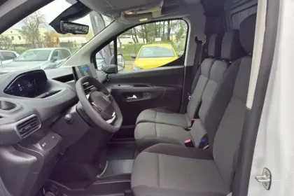 Photo 15 Peugeot Partner  FOURGON M 650 KG BLUEHDI 130 S&S EAT8