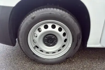 Photo 9 Peugeot Partner  FOURGON M 650 KG BLUEHDI 130 S&S EAT8