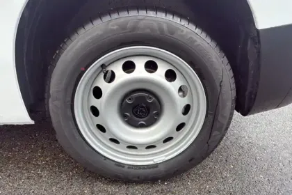 Photo 8 Peugeot Partner  FOURGON M 650 KG BLUEHDI 130 S&S EAT8